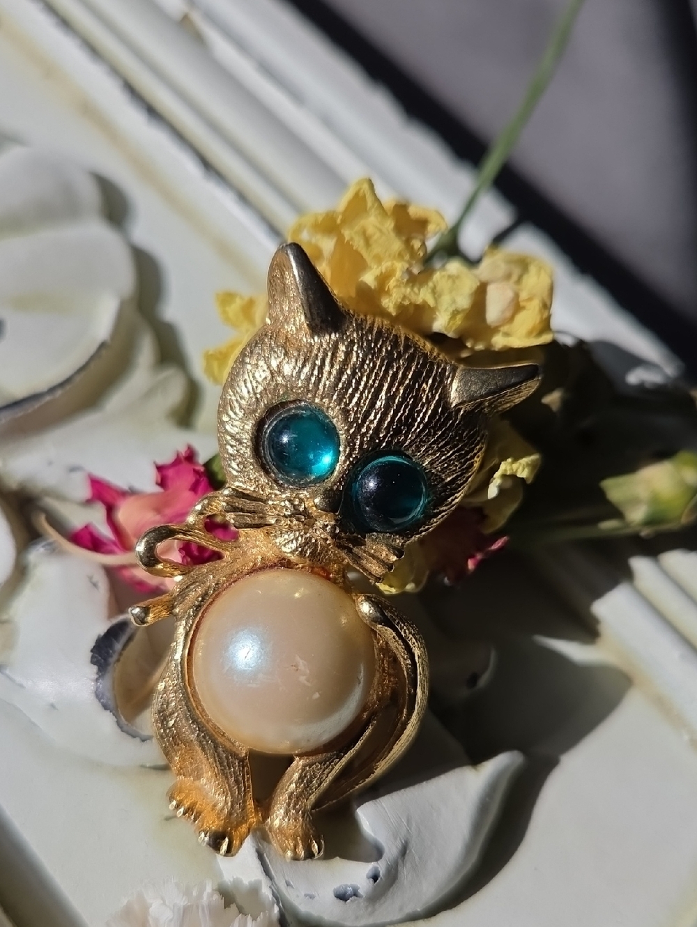 Vintage Signed Sarah Coventry Cat Jelly Belly Brooch. - Picture 5 of 10